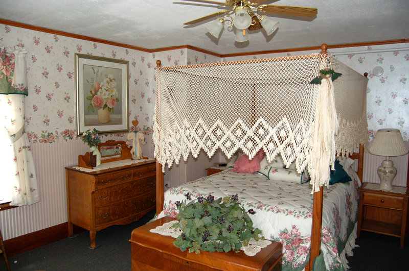 Atlantic Birches Inn - Old Orchard Beach, ME