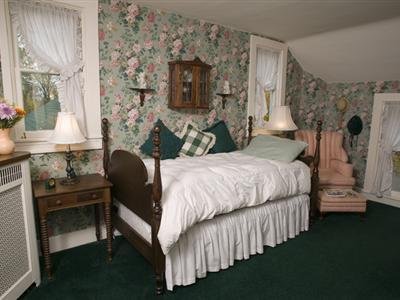 Chestnut Street Inn - Sheffield, IL