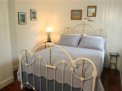 1750 Inn At Sandwich Center - Sandwich, MA