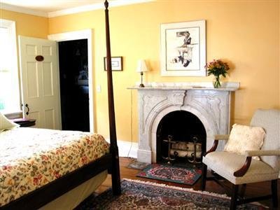 1750 Inn At Sandwich Center - Sandwich, MA