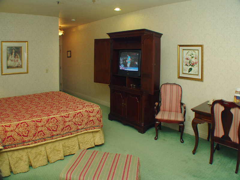 Carlyle Hotel - Campbell, CA