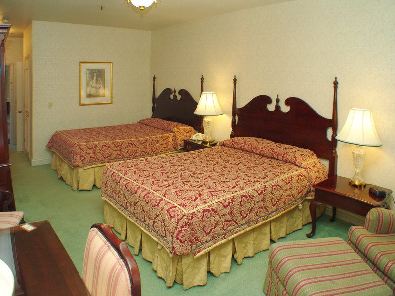 Carlyle Hotel - Campbell, CA