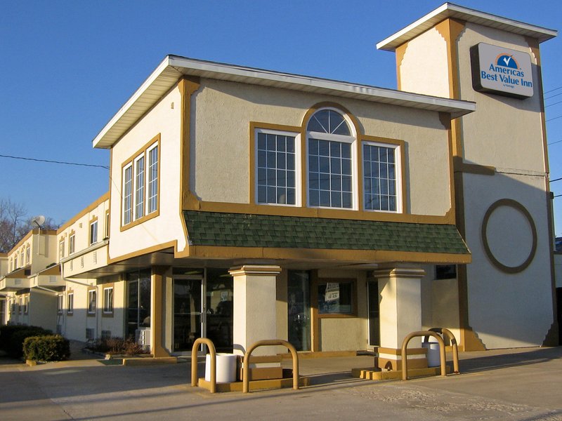 Americas Best Value Inn - Macomb, IL