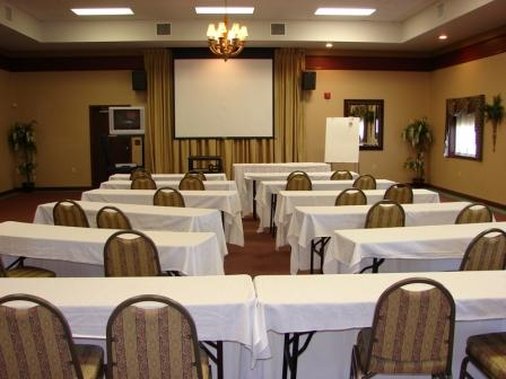 Christopher Inn & Suites - Chillicothe, OH