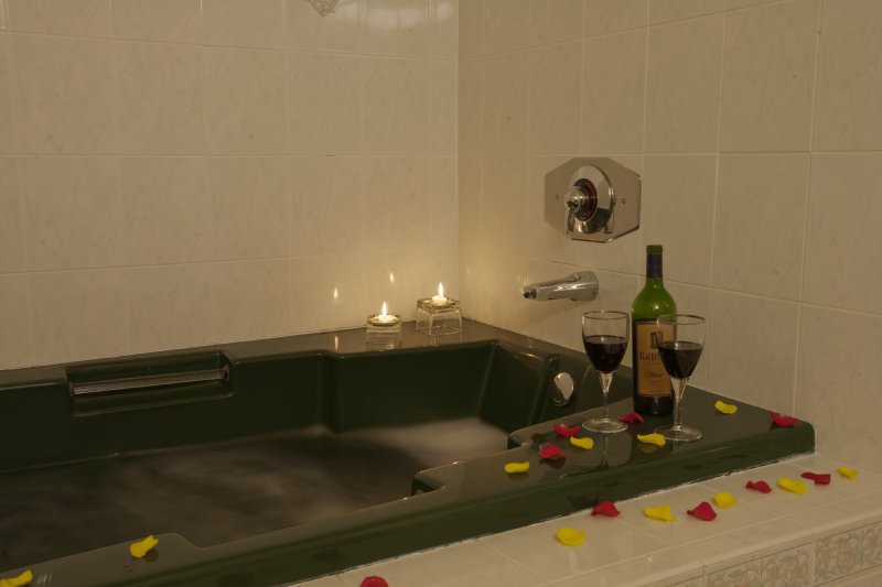 Americas Best Value Inn & Suites - Santa Rosa, CA