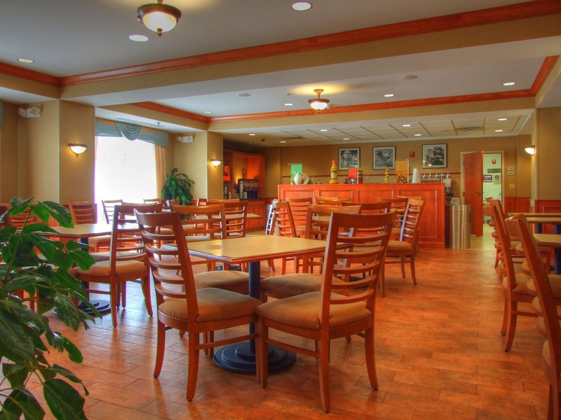Hampton Inn - Walled Lake, MI