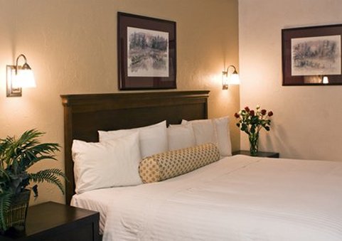 Baechtel Creek Inn and Spa										 									 									 										 - Willits, CA