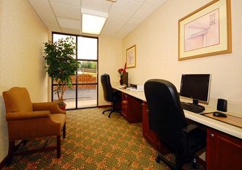 Comfort Inn & Suites - Lagrange, GA