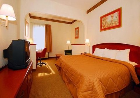Comfort Inn & Suites - Lagrange, GA