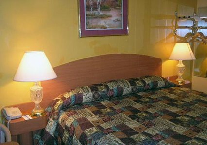 Rodeway Inn Massapequa - Massapequa, NY