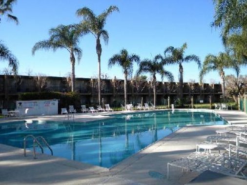 Valley Inn & Conference Ctr