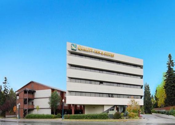 Quality Inn & Suites Airport