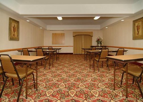 Comfort Suites - Batesville, AR