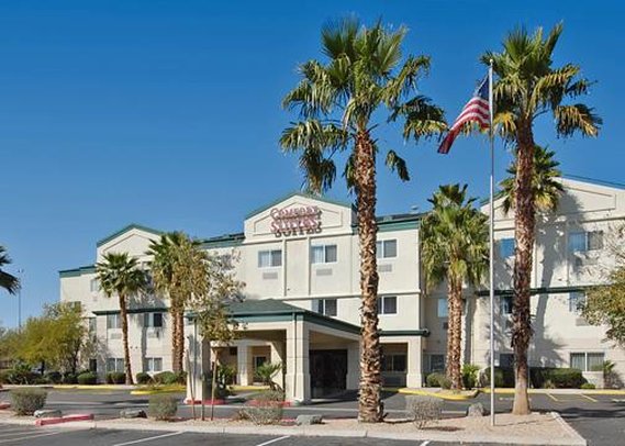 Comfort Suites At Metro Center