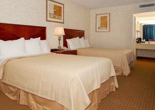 Green Tree Inn - Victorville, CA