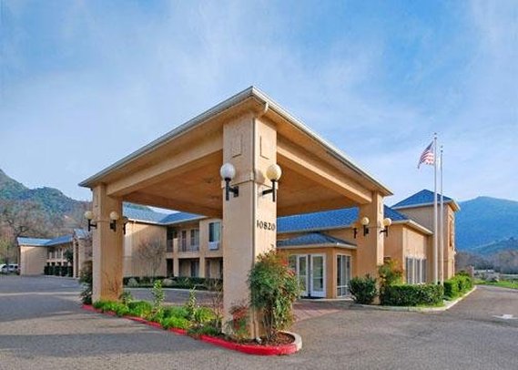 Comfort Inn & Suites Sequoia Kings Canyon - Three Rivers, CA