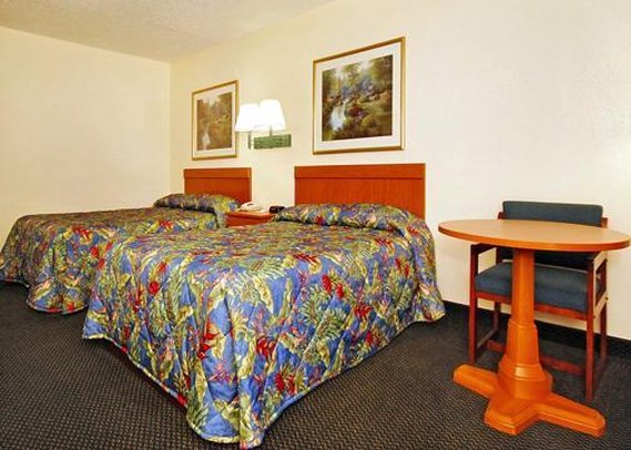 Econo Lodge - Live Oak, FL