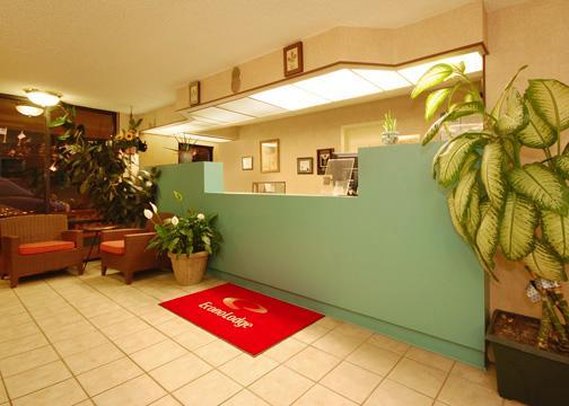 Econo Lodge - Live Oak, FL
