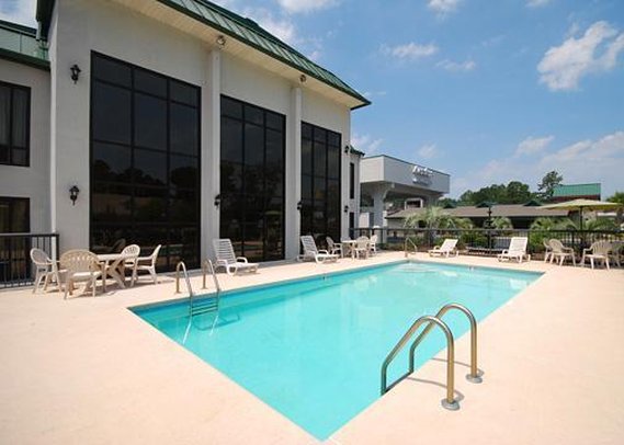 Motel 6-Savannah Midtown - Savannah, GA