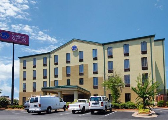 Comfort Suites