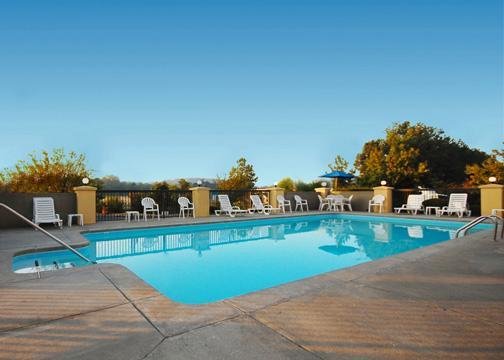 Comfort Inn at Six Flags - Lithia Springs, GA