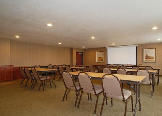 Sleep Inn & Suites - Des Moines, IA