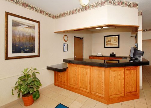 Quality Inn - Forsyth, IL