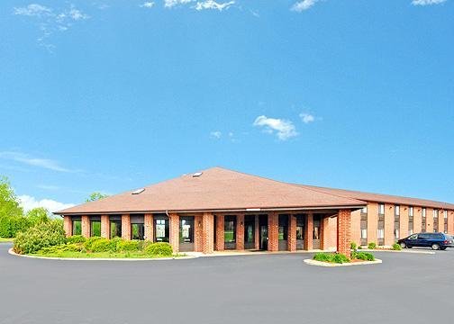 Quality Inn - Sycamore, IL