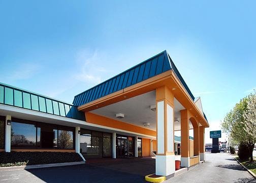 Comfort Suites