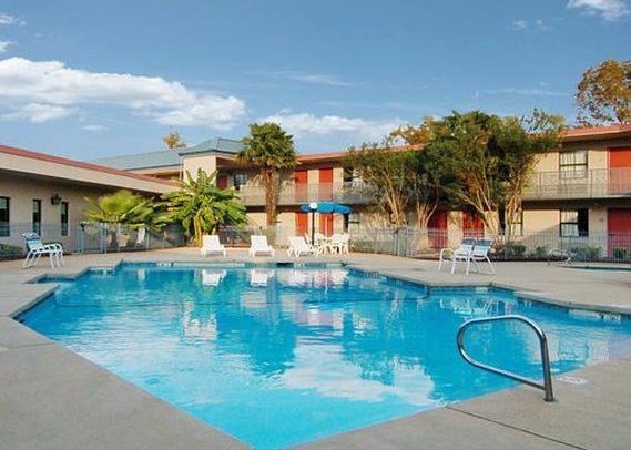 Econo Lodge - Bossier City, LA