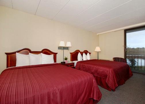 Quality Inn - Somerset, MA