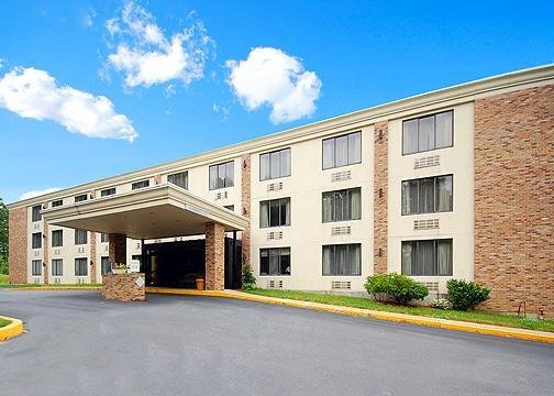 Quality Inn Sturbridge - Sturbridge, MA