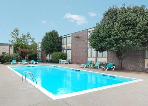 Clarion Hotel - Springfield, MO