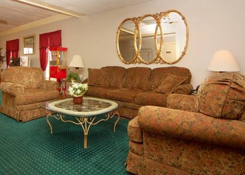 Quality Inn - Canton, MS