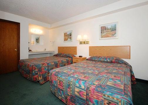 Rodeway Inn - Deer Lodge, MT