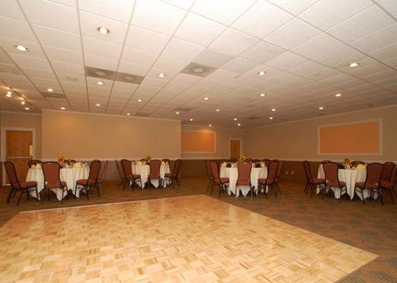 Sundance Plaza Hotel & Suites - Winston Salem, NC