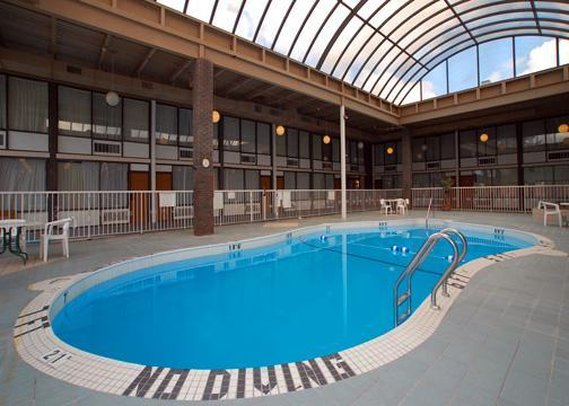 QUALITY INN-FINGER LAKES - Newark, NY