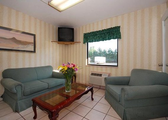Rodeway Inn North - Lordsburg, NM