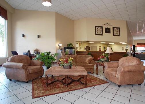 Clarion Hotel Airport - Oklahoma City, OK
