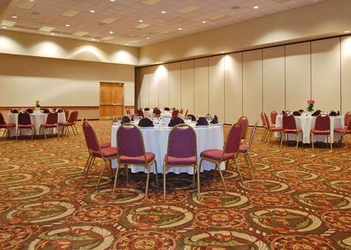 Clarion Hotel Airport - Oklahoma City, OK