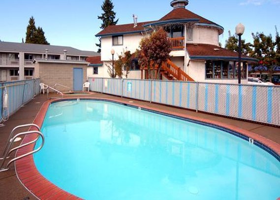 Quality Inn - Cottage Grove, OR