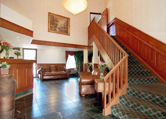 Comfort Inn Levittown - Levittown, PA