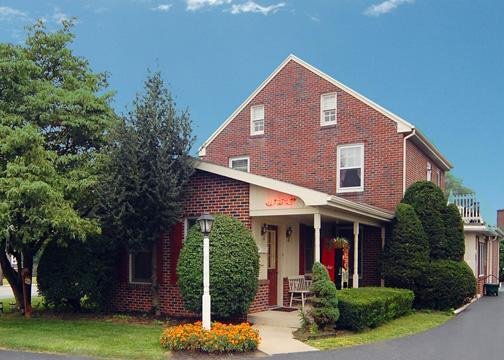 Rodeway Inn - Akron, PA