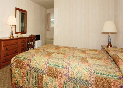 Rodeway Inn - Akron, PA
