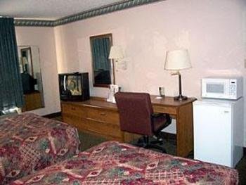 Econo Lodge - Newberry, SC