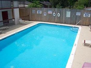 Econo Lodge - Newberry, SC