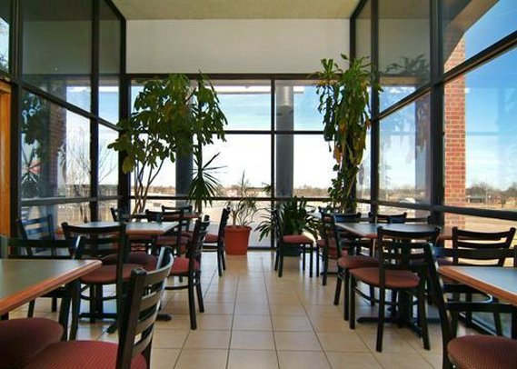 Econo Lodge - Wichita Falls, TX
