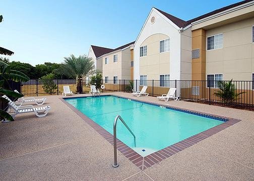 Mainstay Suites - Clute, TX