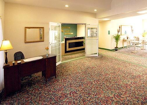Mainstay Suites - Clute, TX