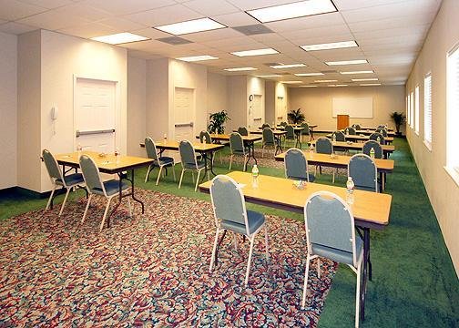 Mainstay Suites - Clute, TX